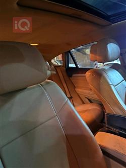 بی ئێم دەبڵیو X6